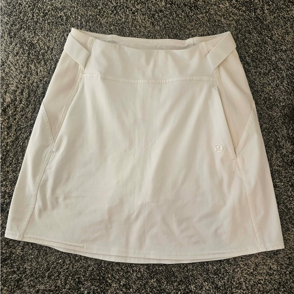 lululemon athletica Cream A-Line Athletic Skirt Size 4 Skort